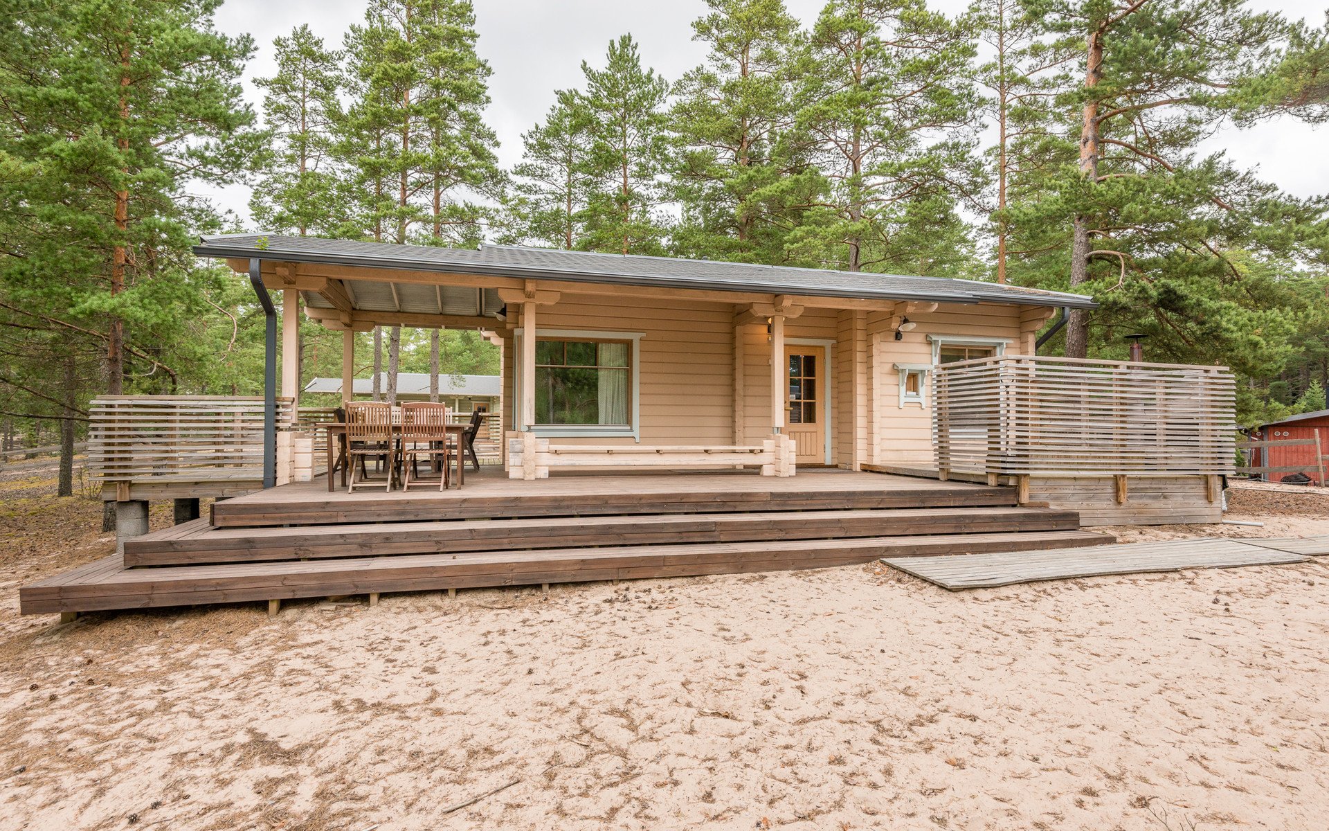 Hiekkalinna 10