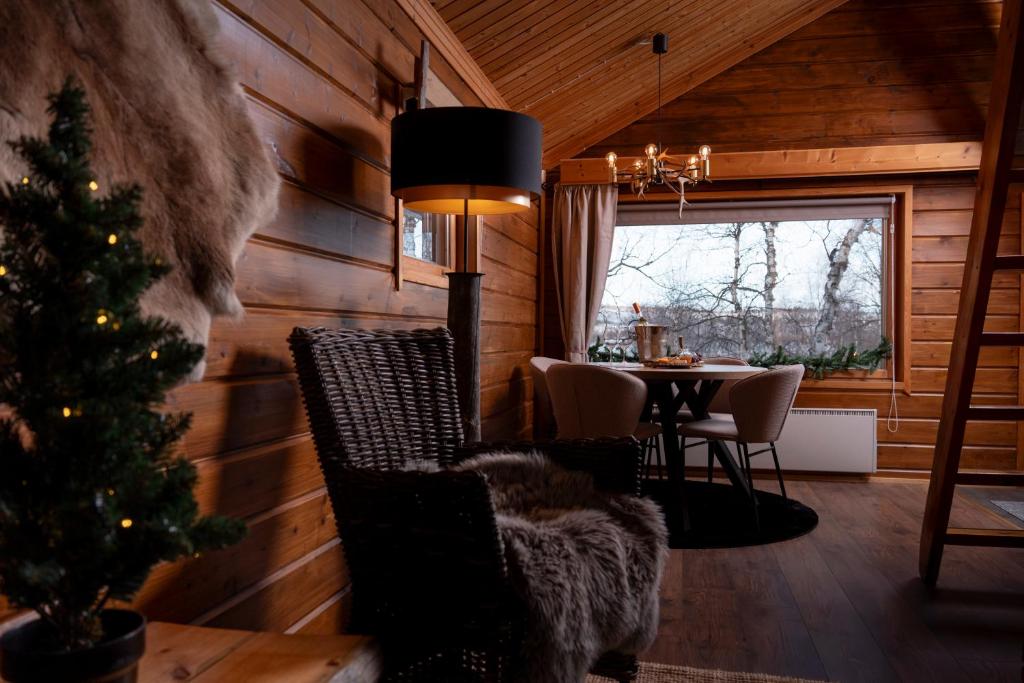 Chalet 4 - Napakettu Holiday Village